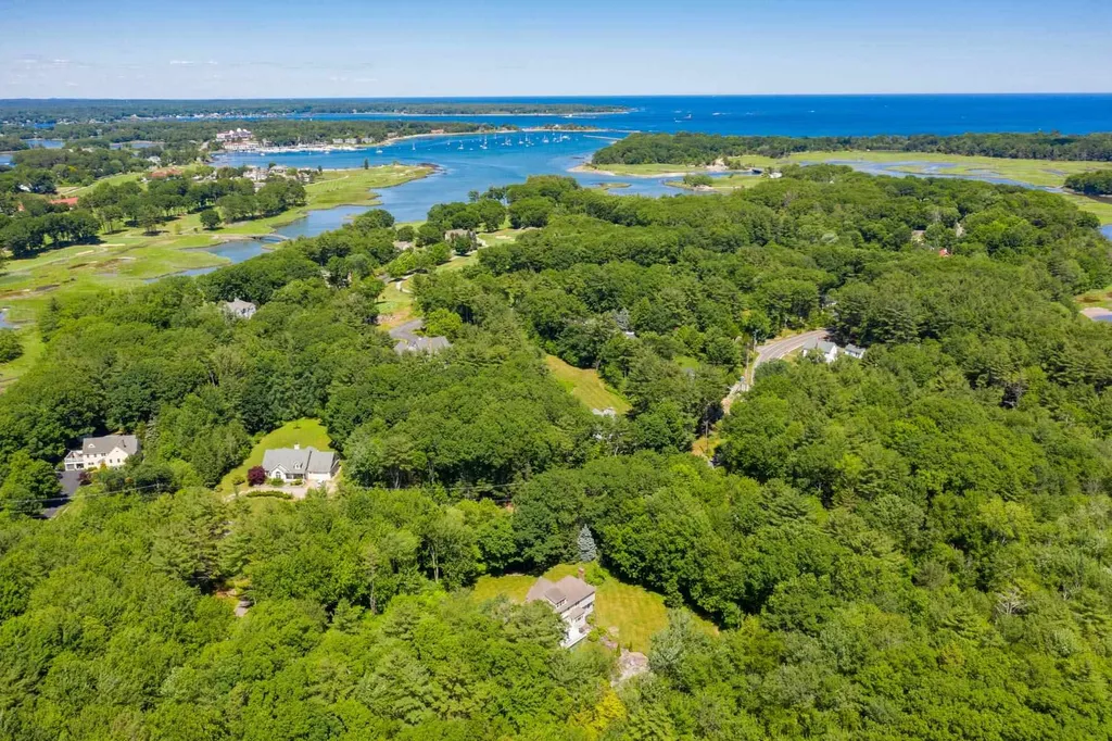 51 Pioneer Road Rye NH 03870