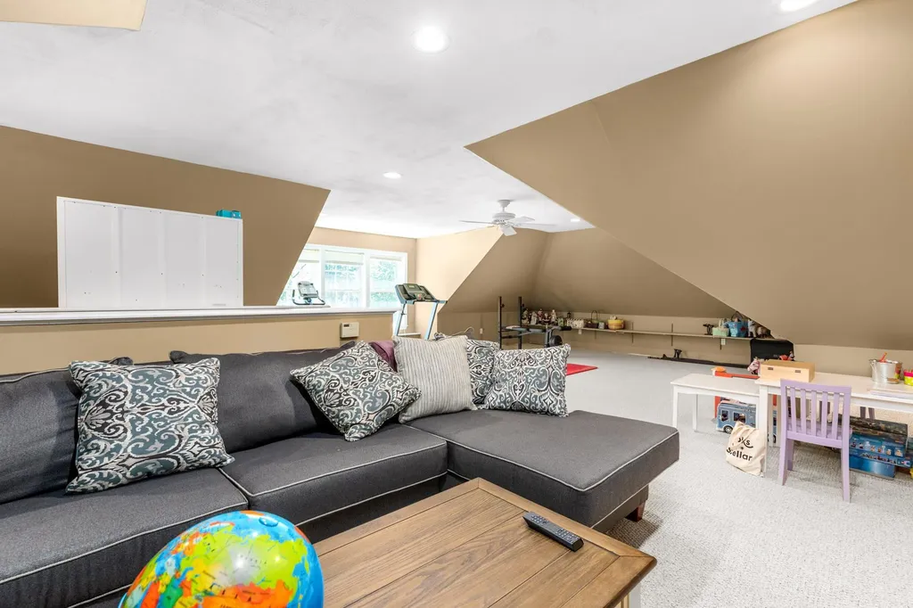 51 Pioneer Road Rye NH 03870