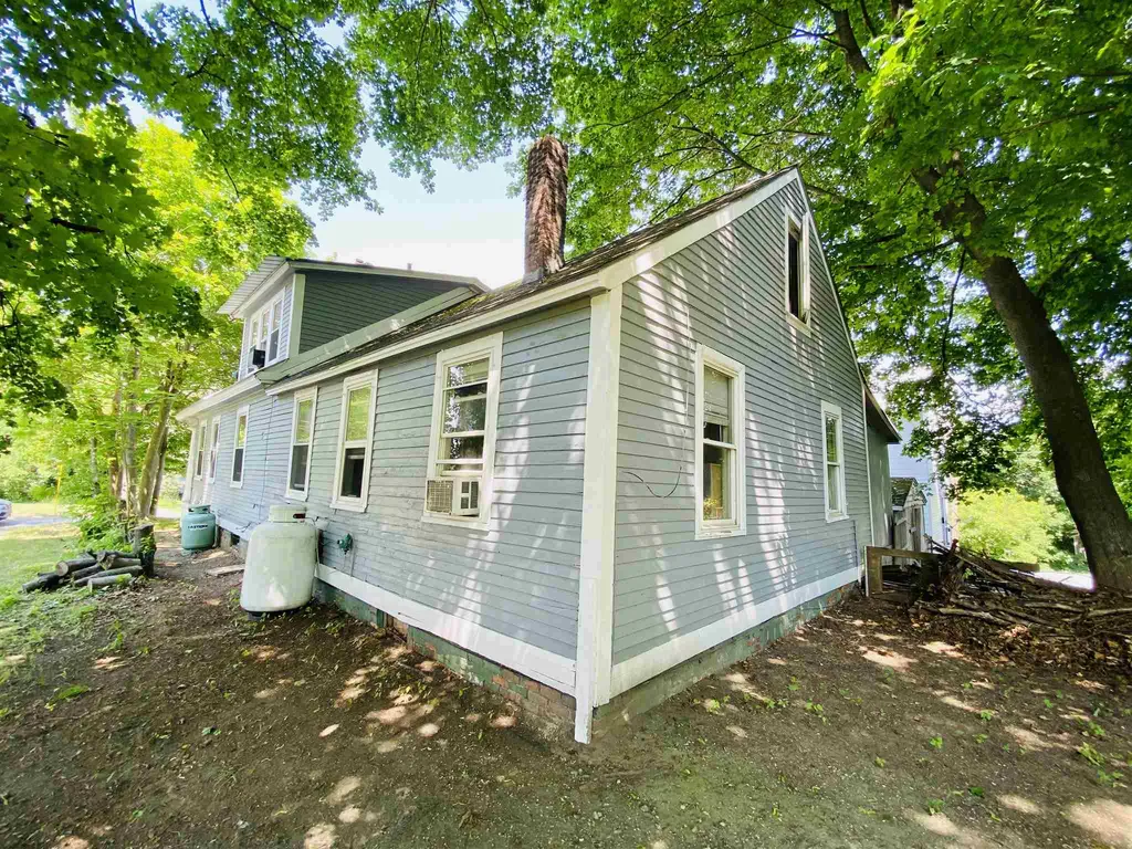 69 Tremont Street Claremont NH 03743