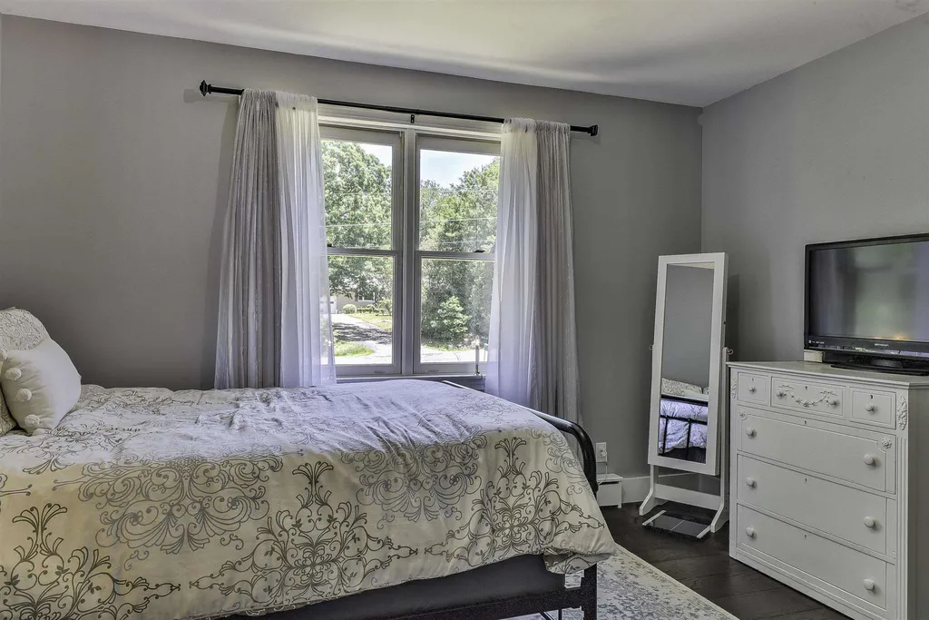 26 Carolyn Lane Swanzey NH 03446