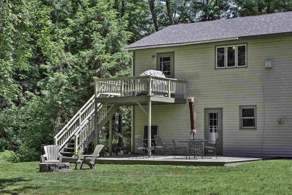26 Carolyn Lane Swanzey NH 03446