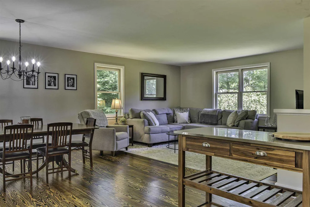 26 Carolyn Lane Swanzey NH 03446