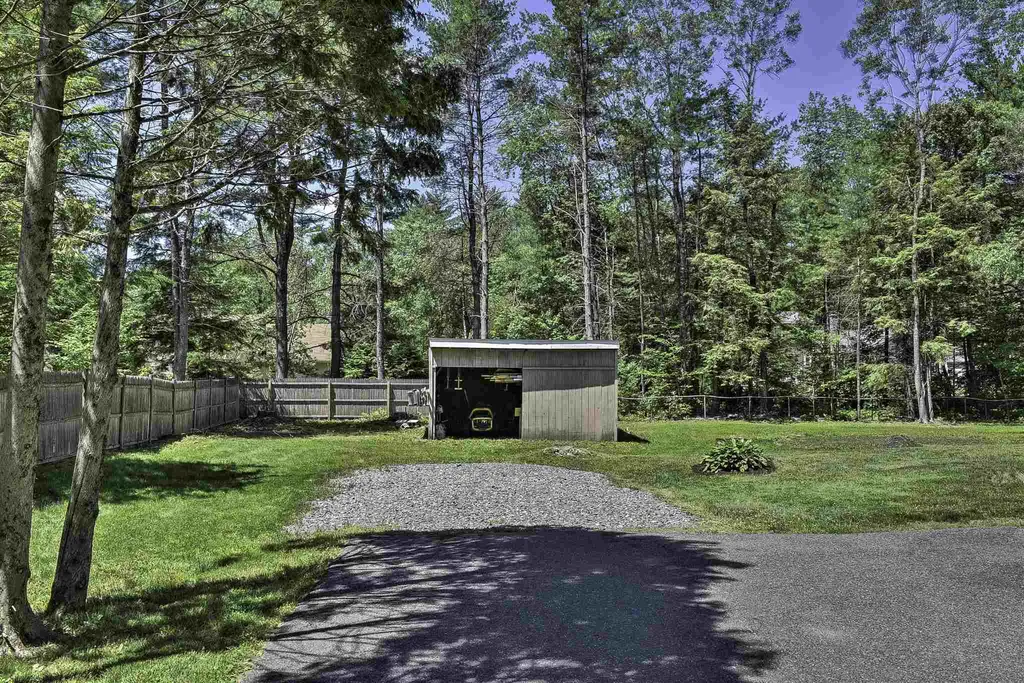 26 Carolyn Lane Swanzey NH 03446