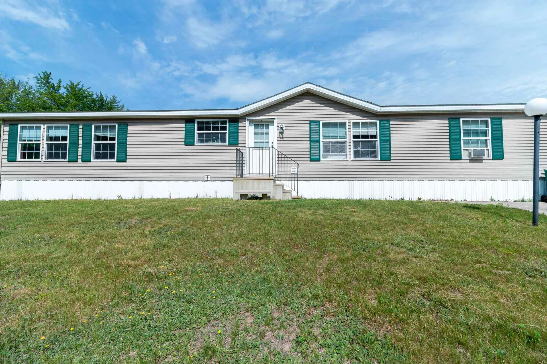 82 Jamey Drive Rochester NH 03868