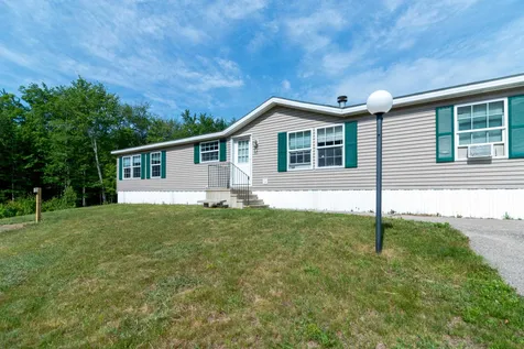 82 Jamey Drive Rochester NH 03868