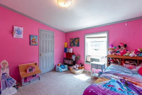 82 Jamey Drive Rochester NH 03868