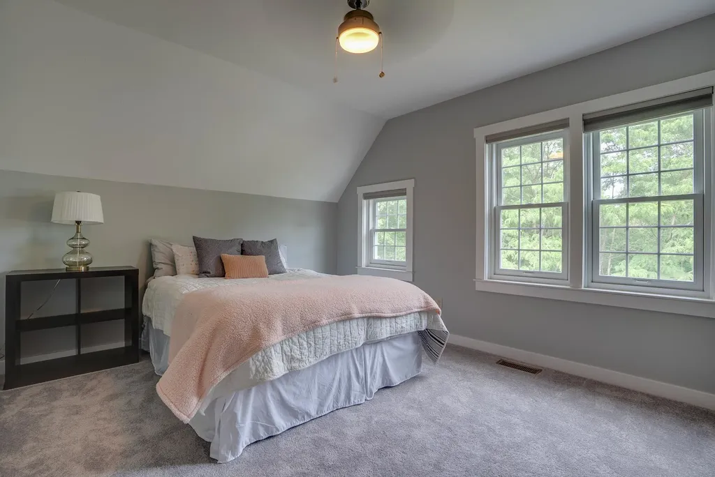 190 Carriage Road New Boston NH 03070