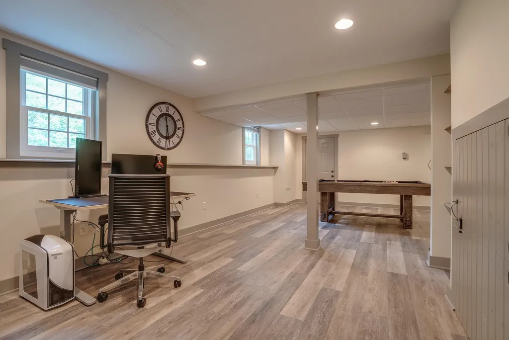 190 Carriage Road New Boston NH 03070