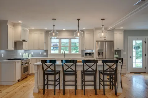 190 Carriage Road New Boston NH 03070