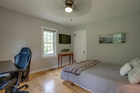 190 Carriage Road New Boston NH 03070