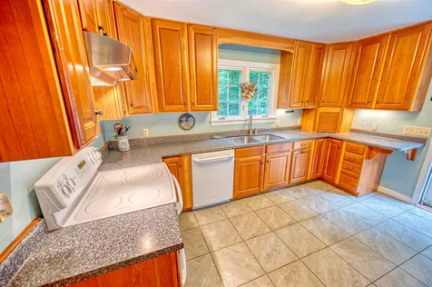 147 Spring Hollow Lane Montpelier VT 05602