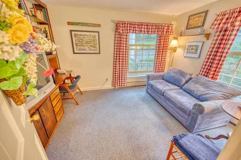 147 Spring Hollow Lane Montpelier VT 05602