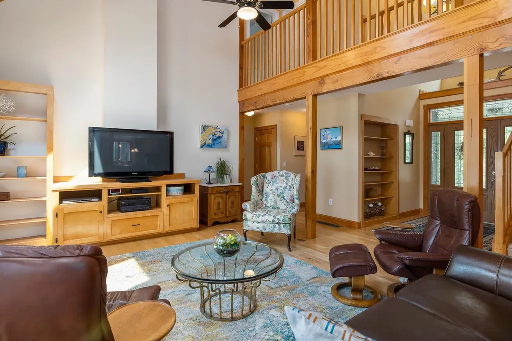 24 Whippoorwill Lane Kittery ME 03904