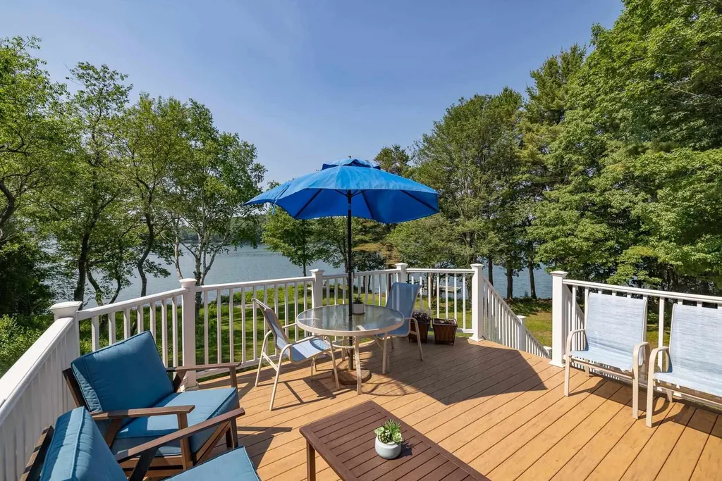 24 Whippoorwill Lane Kittery ME 03904