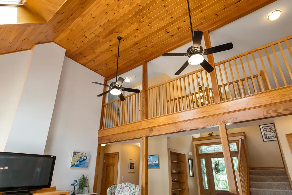 24 Whippoorwill Lane Kittery ME 03904