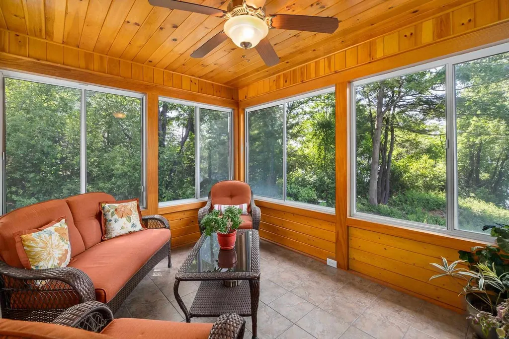 24 Whippoorwill Lane Kittery ME 03904