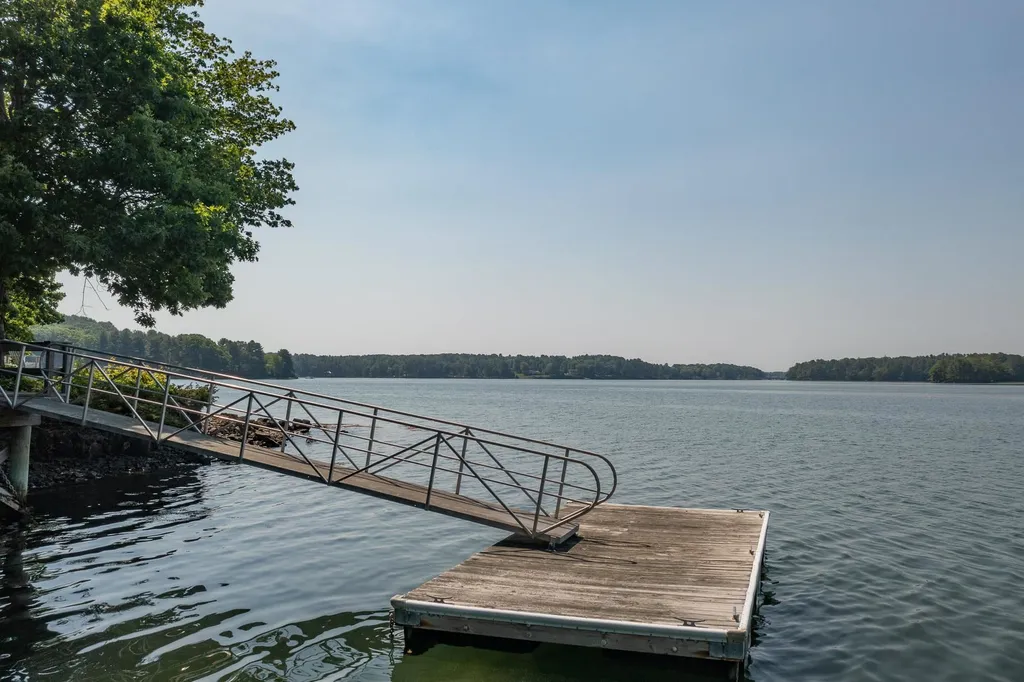 24 Whippoorwill Lane Kittery ME 03904