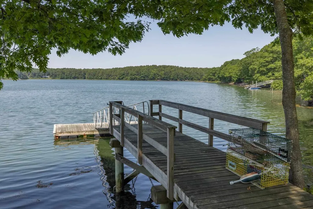 24 Whippoorwill Lane Kittery ME 03904