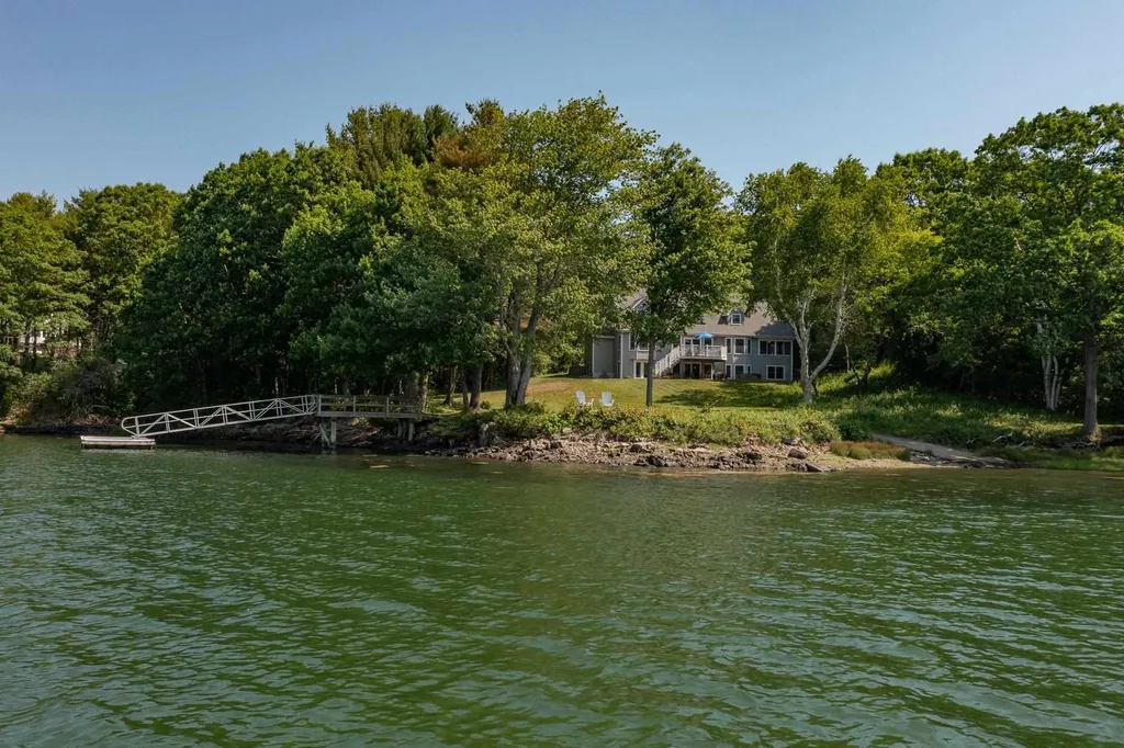 24 Whippoorwill Lane Kittery ME 03904