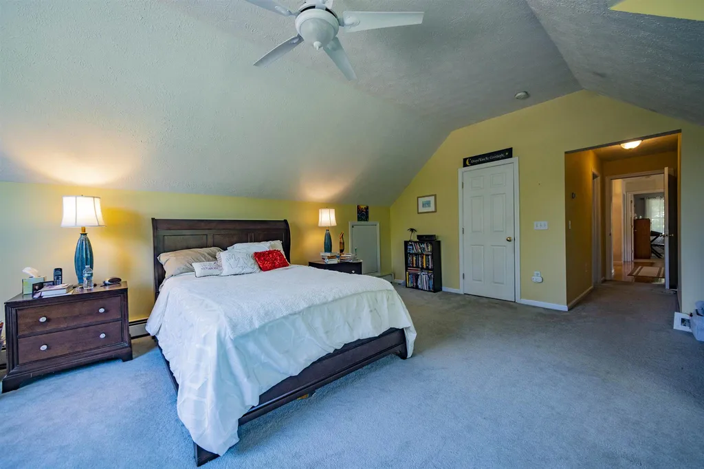 5 Dove Road Hooksett NH 03106