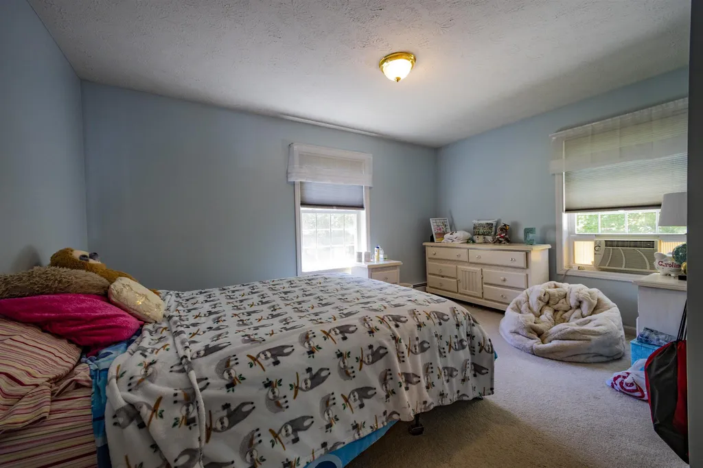 5 Dove Road Hooksett NH 03106