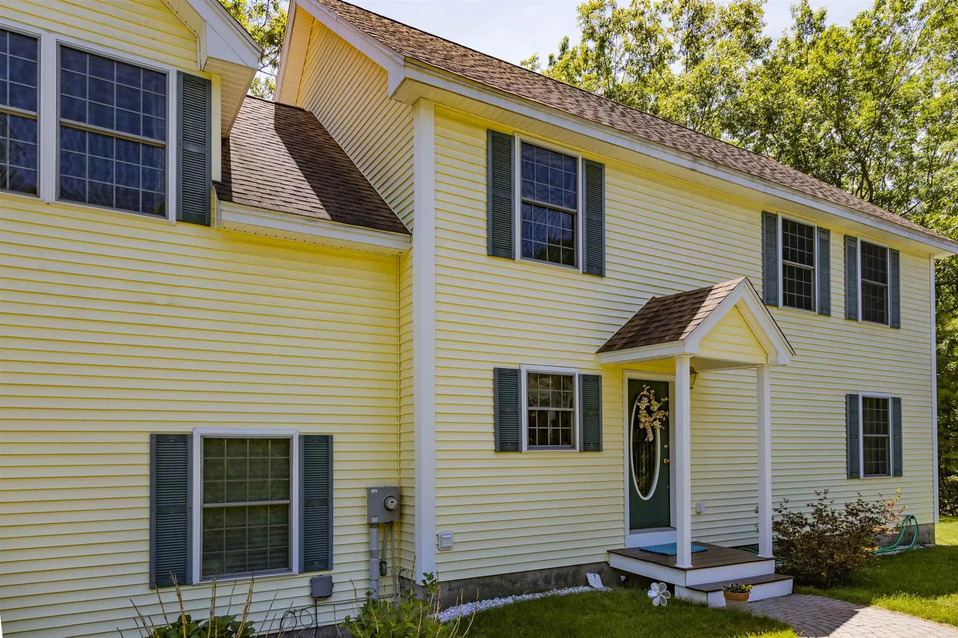 5 Dove Road Hooksett NH 03106