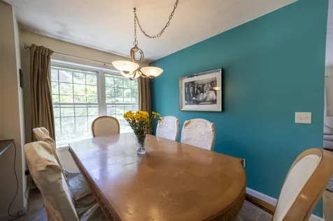 5 Dove Road Hooksett NH 03106