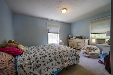 5 Dove Road Hooksett NH 03106