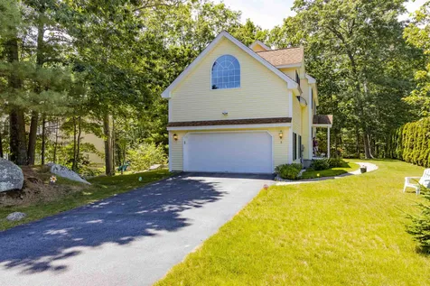 5 Dove Road Hooksett NH 03106