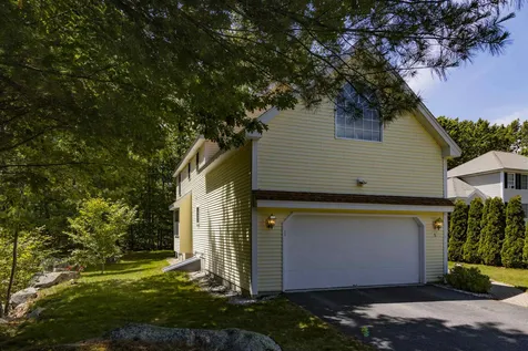 5 Dove Road Hooksett NH 03106