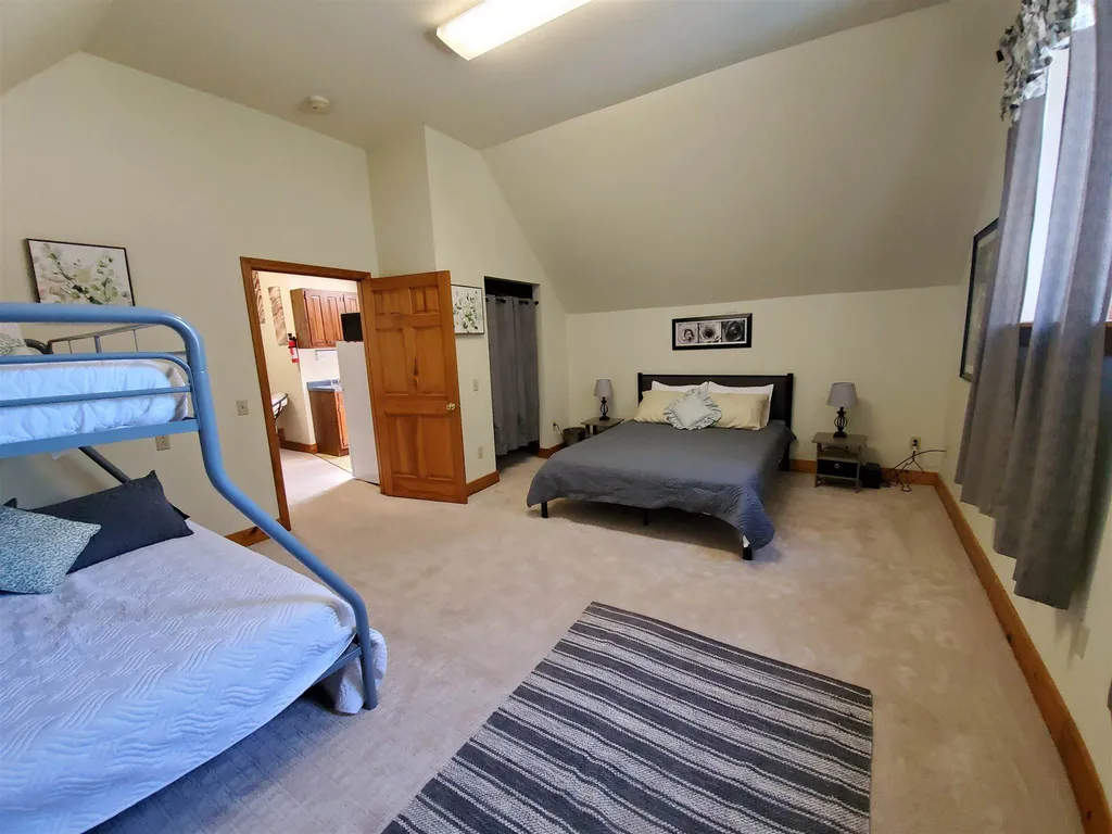 7 Slayton Hill Lebanon NH 03766
