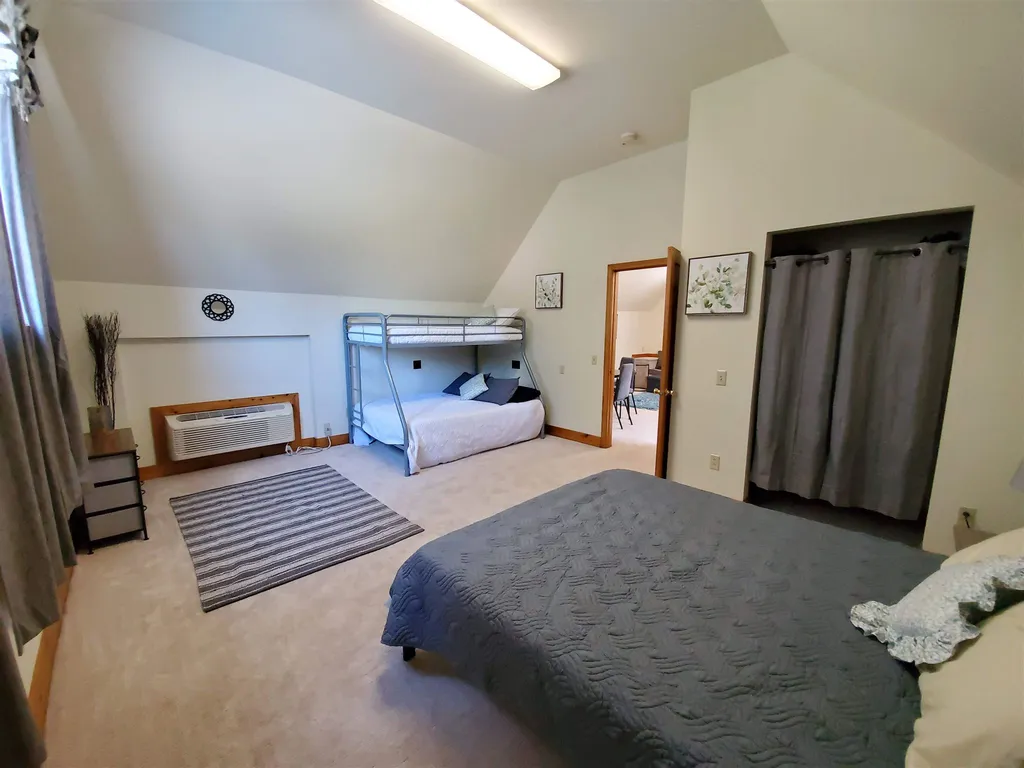 7 Slayton Hill Lebanon NH 03766
