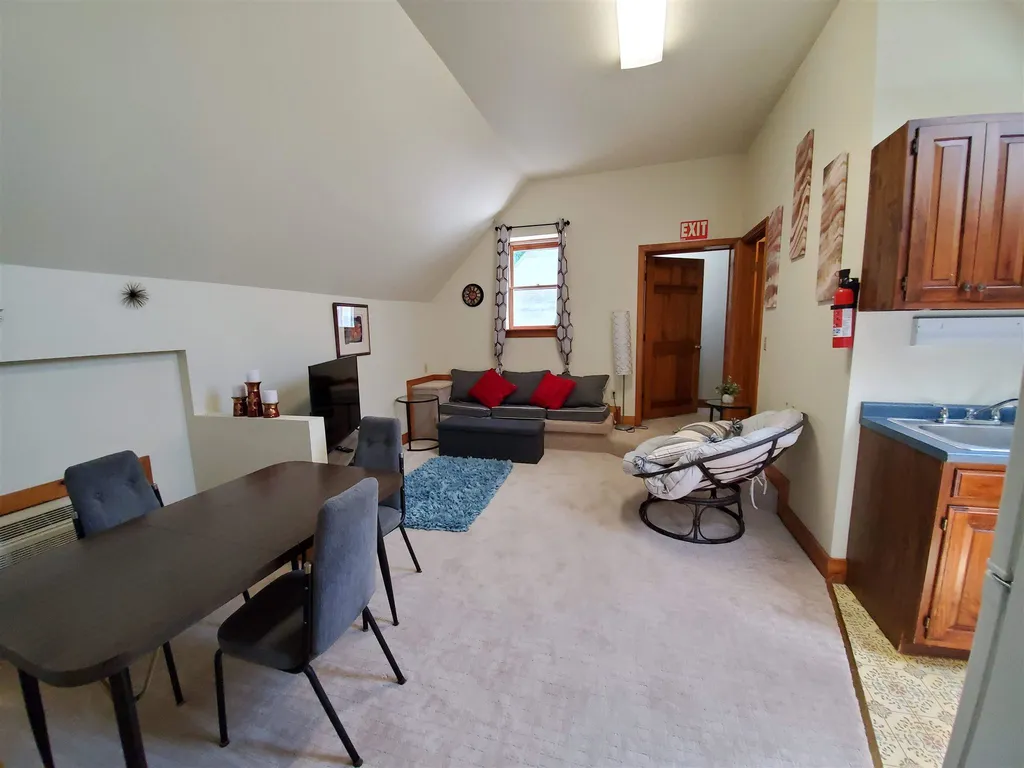 7 Slayton Hill Lebanon NH 03766