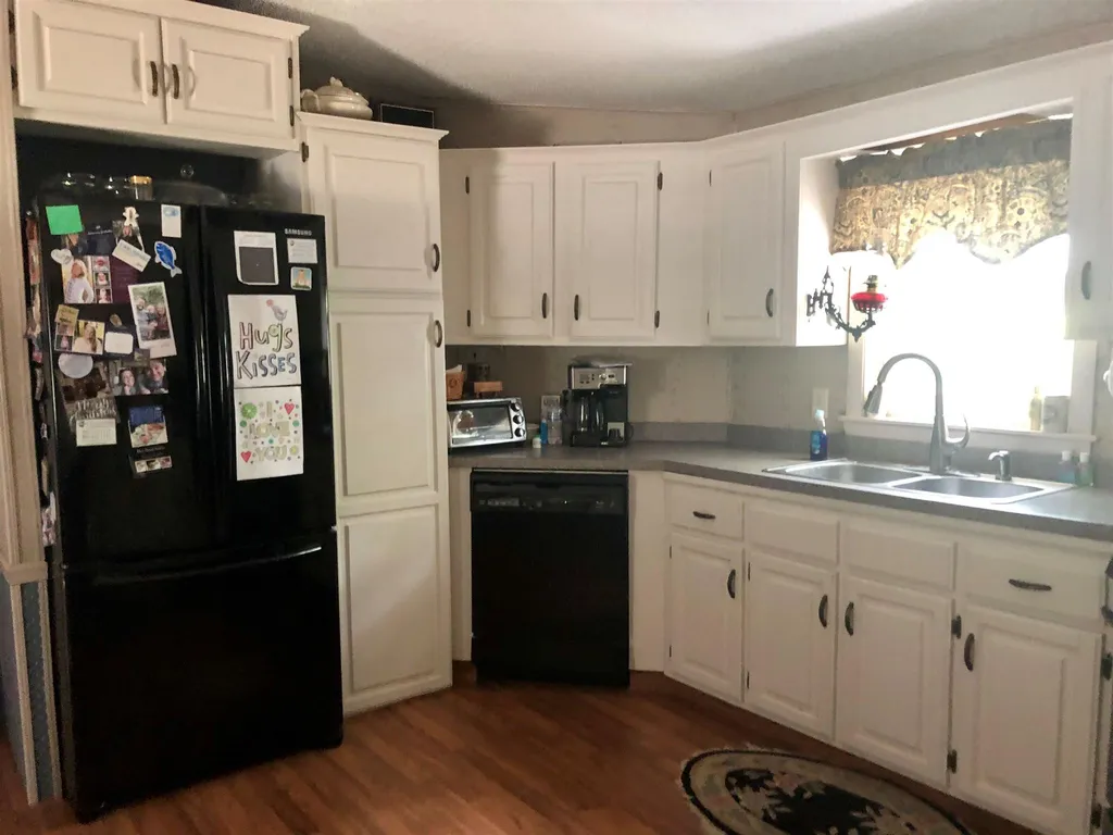 10 N Blueberry Lane Rochester NH 03867