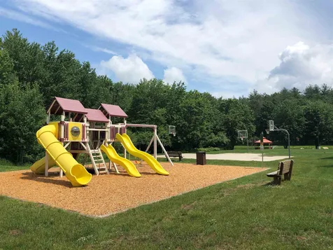 10 N Blueberry Lane Rochester NH 03867
