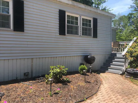 10 N Blueberry Lane Rochester NH 03867