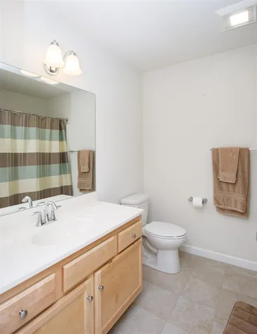 242 A Ledgewood Lane Georgia VT 05468
