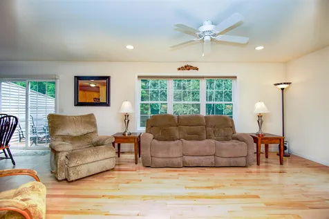 242 A Ledgewood Lane Georgia VT 05468