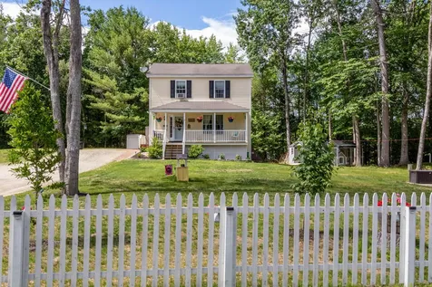 14 New London Drive Webster NH 03303