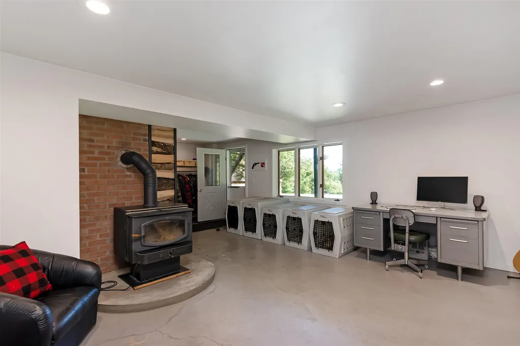 904 Weaver Road Huntington VT 05462