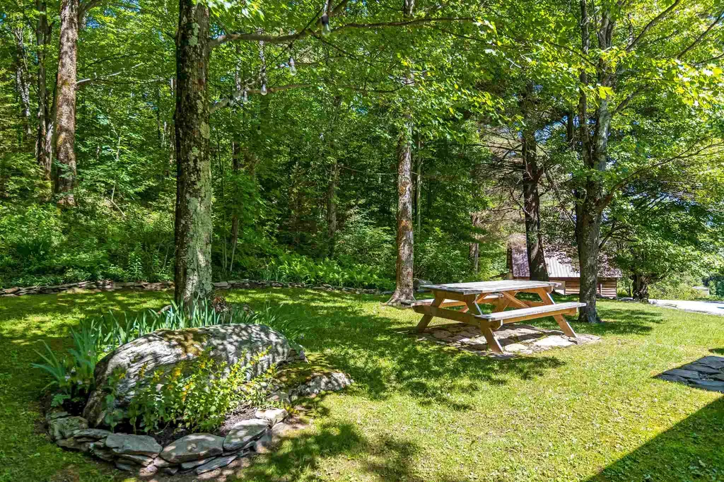 904 Weaver Road Huntington VT 05462