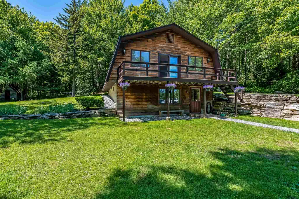 904 Weaver Road Huntington VT 05462