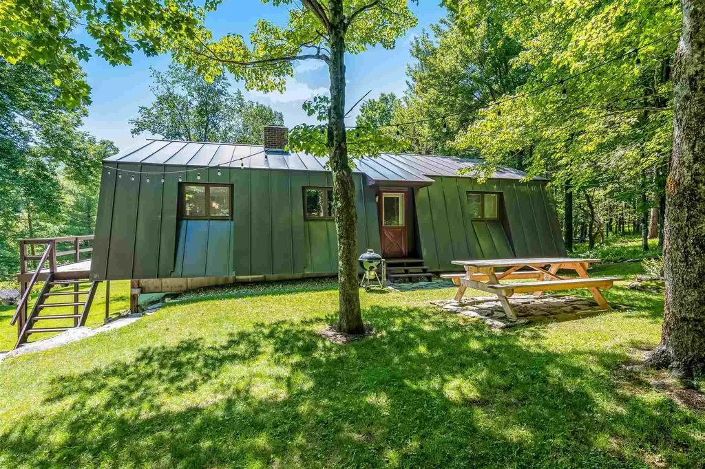 904 Weaver Road Huntington VT 05462