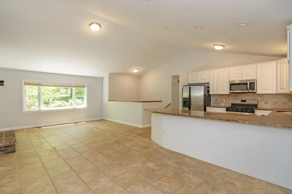 26 Country Acres Road Sandown NH 03873