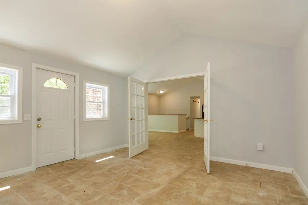 26 Country Acres Road Sandown NH 03873