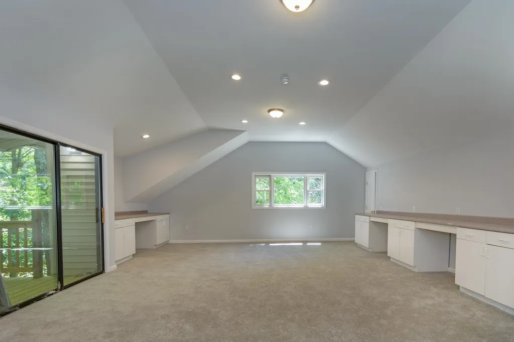 26 Country Acres Road Sandown NH 03873
