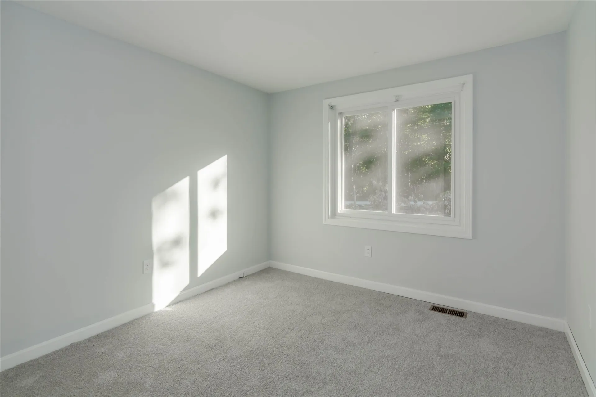 26 Country Acres Road Sandown NH 03873