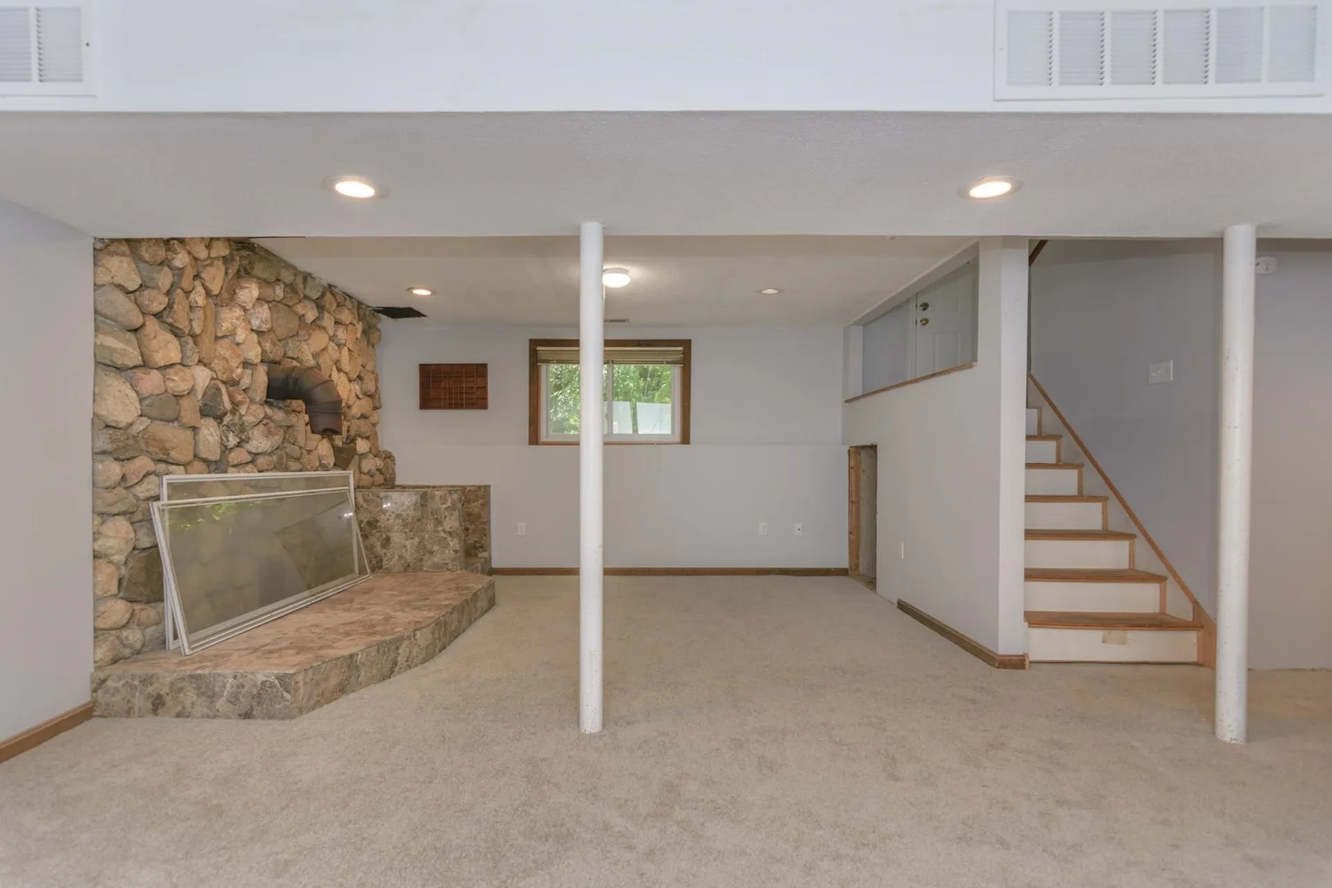 26 Country Acres Road Sandown NH 03873