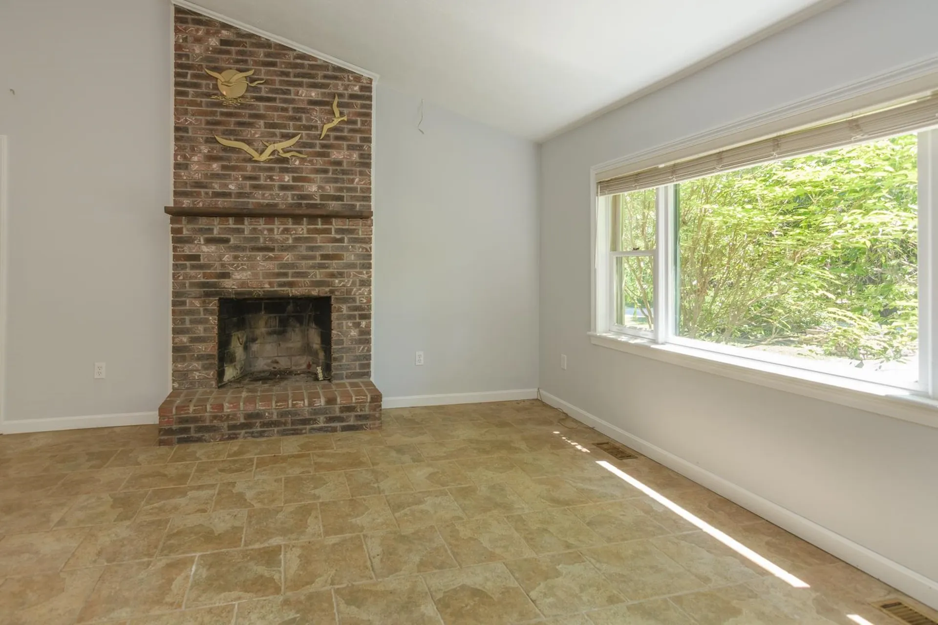 26 Country Acres Road Sandown NH 03873