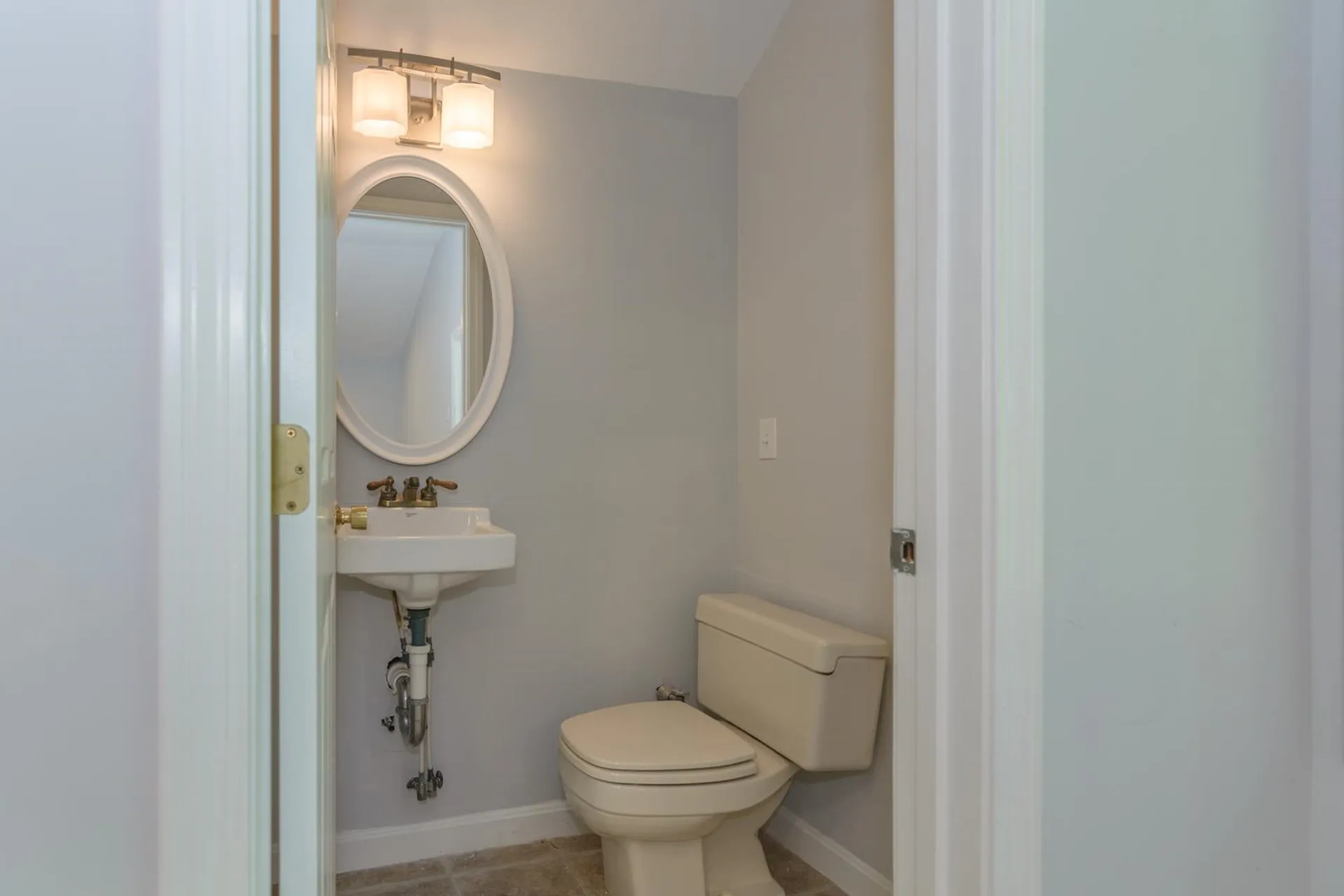 26 Country Acres Road Sandown NH 03873